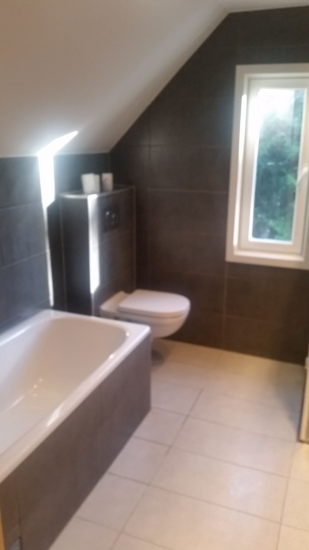 Renovert bad med badekar